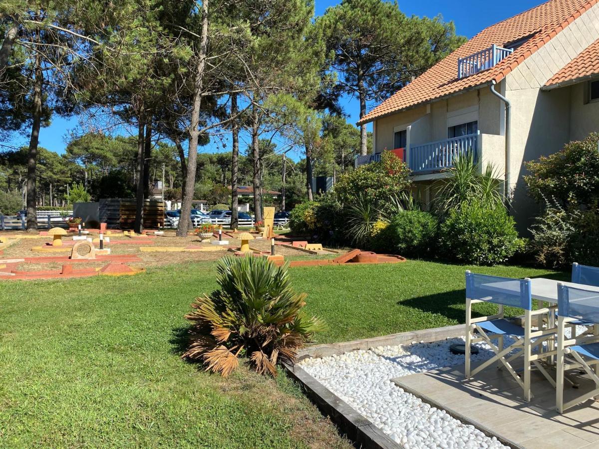 Les Vagues Hotel Restaurant Biscarrosse-Plage Exterior photo