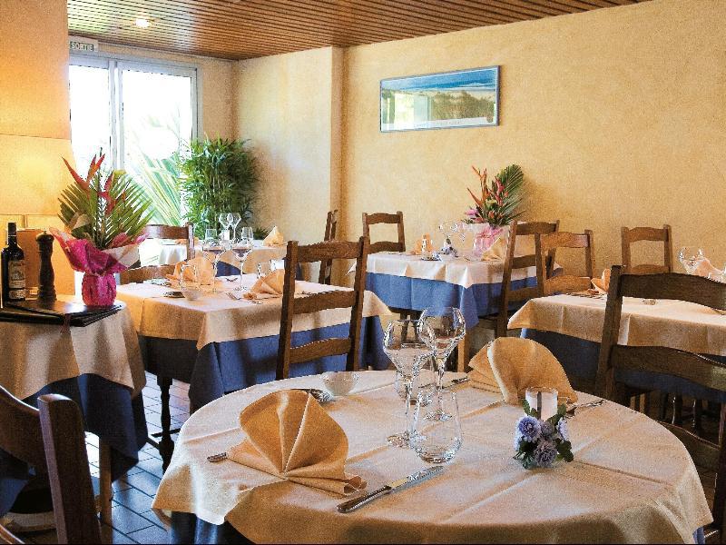 Les Vagues Hotel Restaurant Biscarrosse-Plage Exterior photo