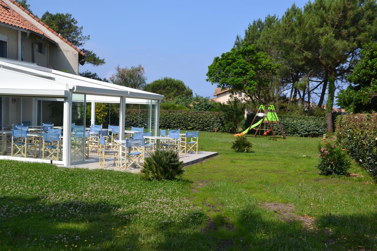 Les Vagues Hotel Restaurant Biscarrosse-Plage Exterior photo