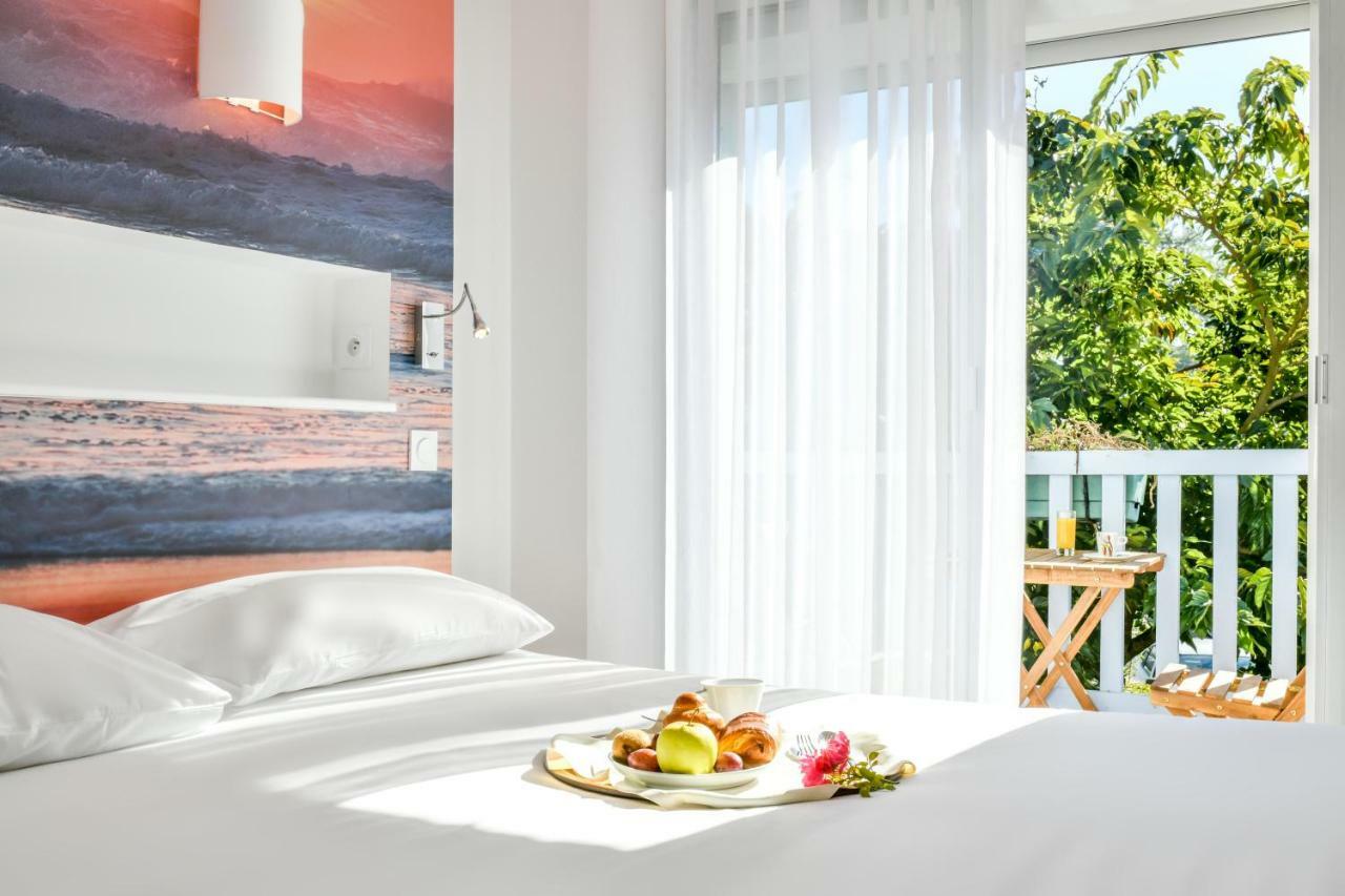 Les Vagues Hotel Restaurant Biscarrosse-Plage Exterior photo